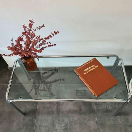 Table basse en verre et chrome