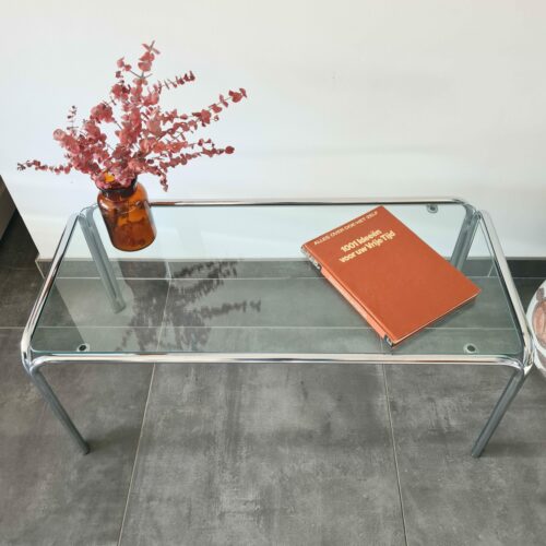 Table basse en verre et chrome