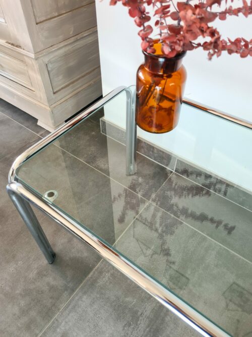 Table basse en verre et chrome