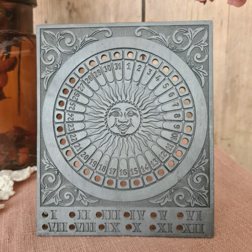 Calendrier solaire perpétuel en étain – Image 7