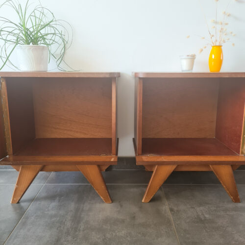 Paire de Tables de Chevet Rétro avec Pieds Biseautés – Image 4
