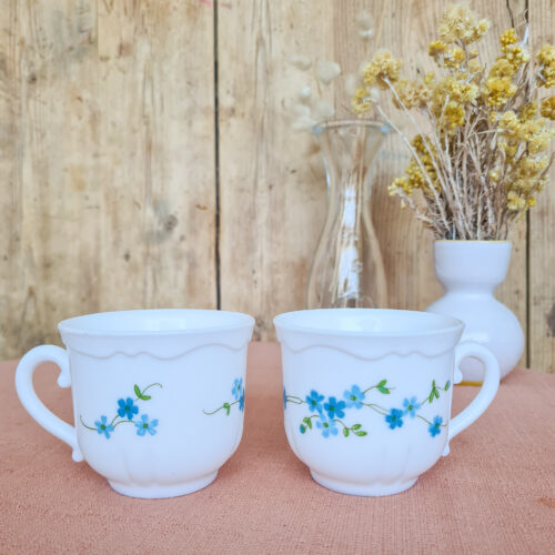 Tasses Arcopal Fleur Bleu - Charme Floral Élégant pour Vos Moments Café – Image 3
